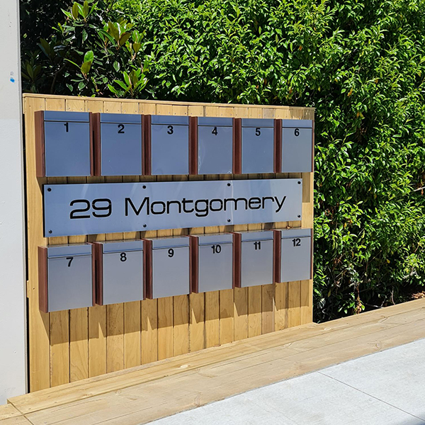 montgomery letter box entrance